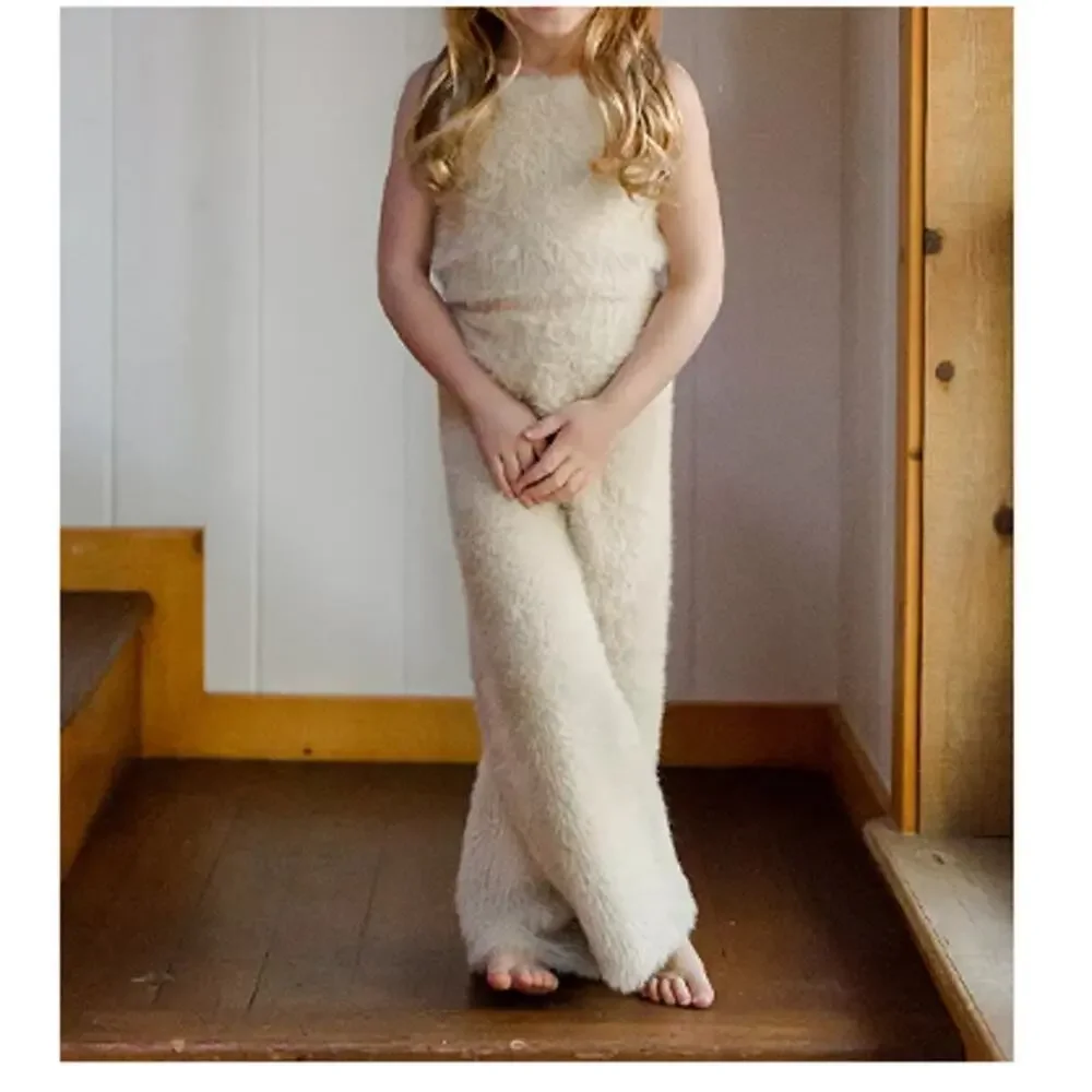 Rylee + Cru Girls Cream Fuzzy Knit Lounge Set Size 2-3 Y